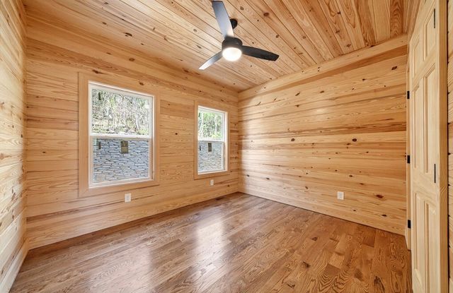 190 Park Dr, Silver Point, TN 38582