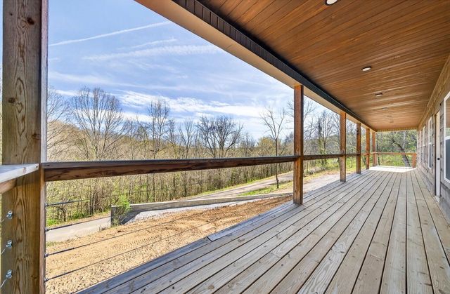 190 Park Dr, Silver Point, TN 38582