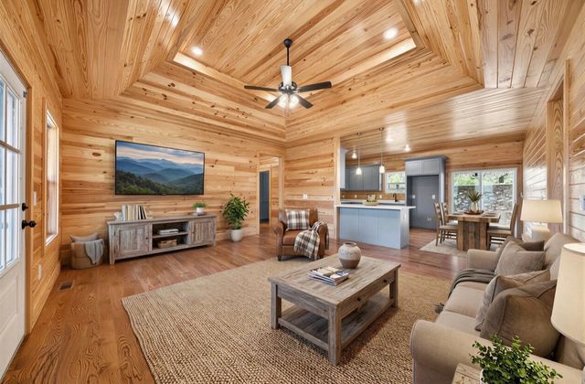 190 Park Dr, Silver Point, TN 38582