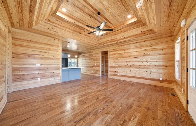 190 Park Dr, Silver Point, TN 38582