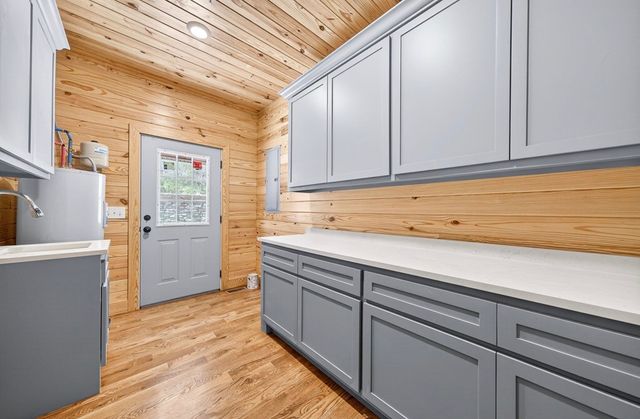 190 Park Dr, Silver Point, TN 38582