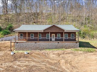 190 Park Dr, Silver Point, TN 38582
