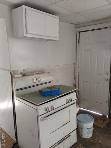 2014 Kappel Drive, St Louis, MO 63136