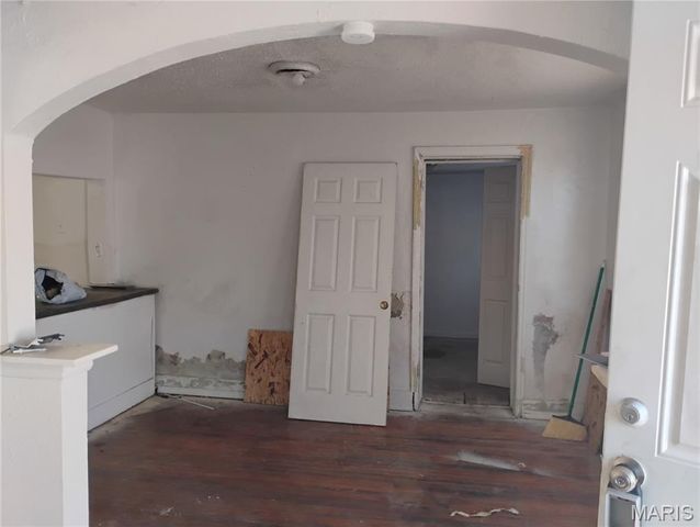 2014 Kappel Drive, St Louis, MO 63136