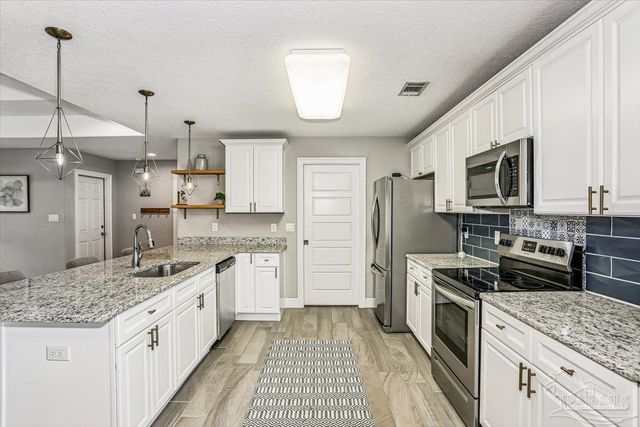 5063 Bonita Ave, Gulf Breeze, FL 32563