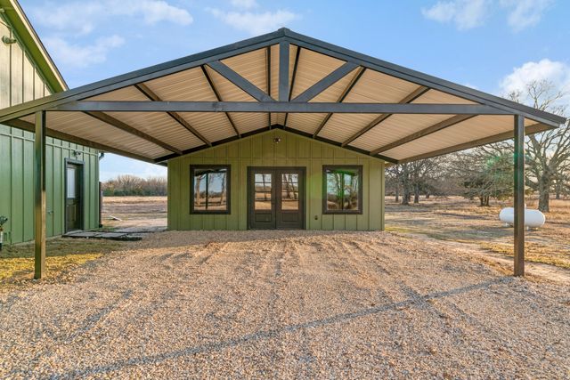 860 County Road 2420, Honey Grove, TX 75446