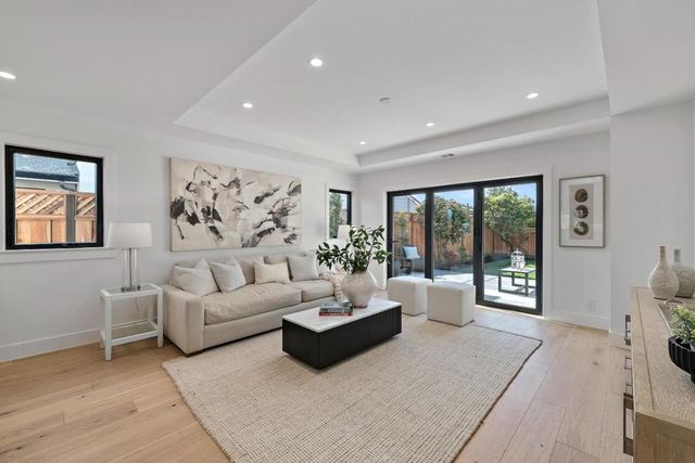 2090 Potomac Way, San Mateo, CA 94403
