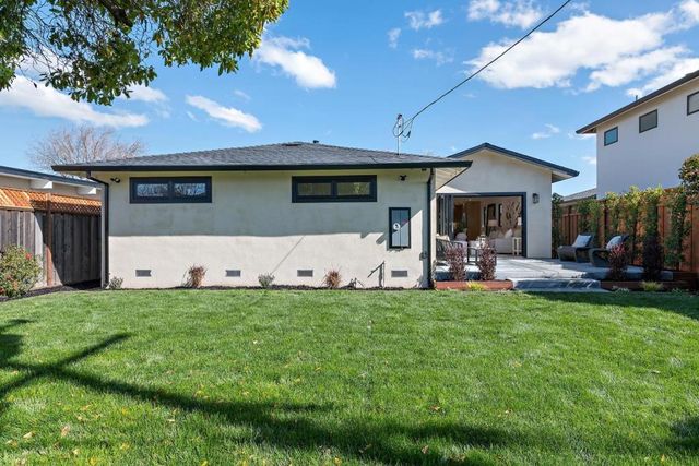 2090 Potomac Way, San Mateo, CA 94403