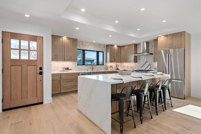 2090 Potomac Way, San Mateo, CA 94403