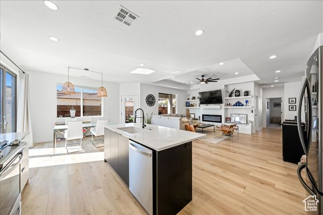 1823 W 180 N ST, Hurricane, UT 84737