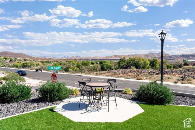 1823 W 180 N ST, Hurricane, UT 84737