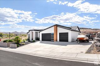1823 W 180 N ST, Hurricane, UT 84737