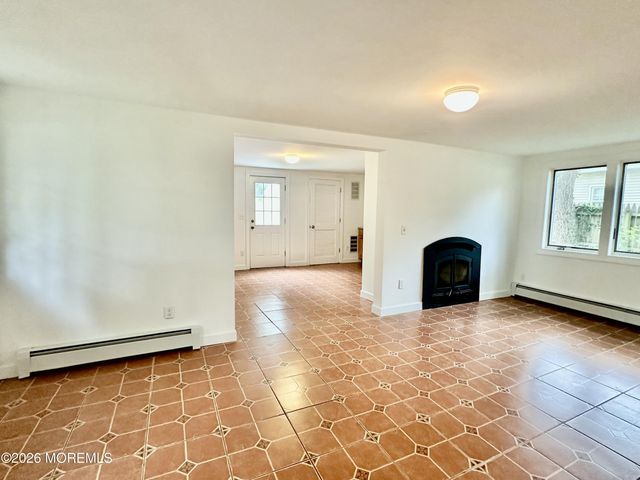377 N Main Street, Barnegat, NJ 08005