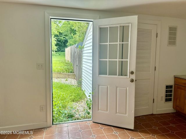 377 N Main Street, Barnegat, NJ 08005