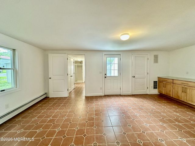 377 N Main Street, Barnegat, NJ 08005
