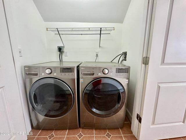 377 N Main Street, Barnegat, NJ 08005