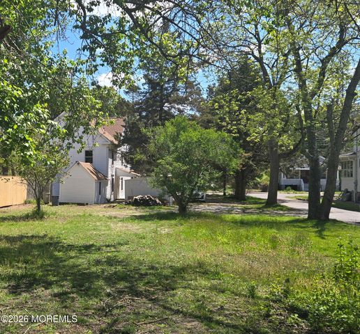 377 N Main Street, Barnegat, NJ 08005