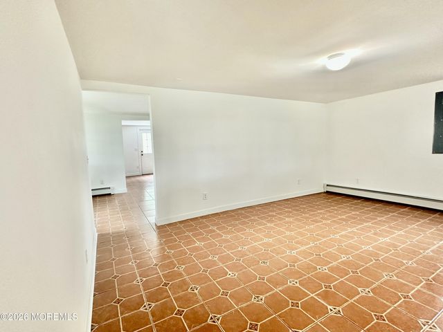 377 N Main Street, Barnegat, NJ 08005
