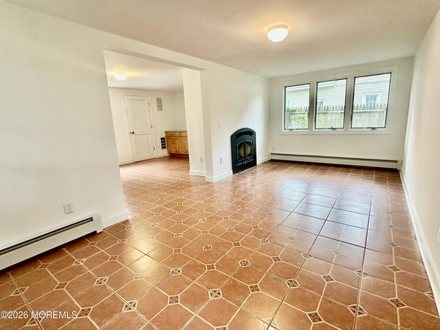 377 N Main Street, Barnegat, NJ 08005