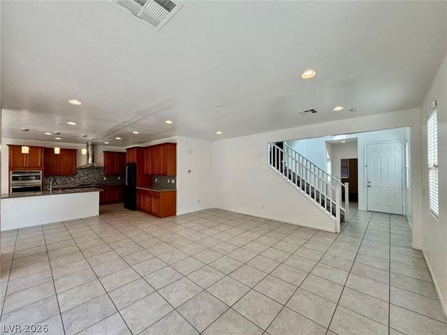 6331 White Lies Street, Las Vegas, NV 89113