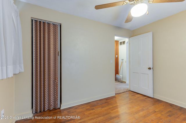 3907 Glenwood Avenue, Lansing, MI 48910