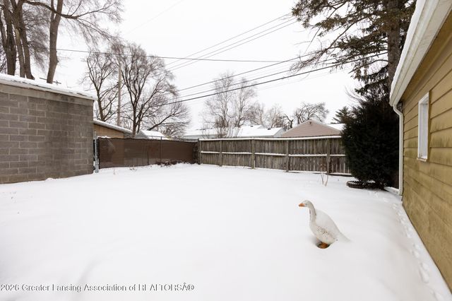 3907 Glenwood Avenue, Lansing, MI 48910