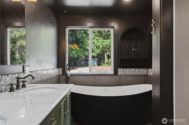 11606 Creviston Drive NW, Gig Harbor, WA 98329