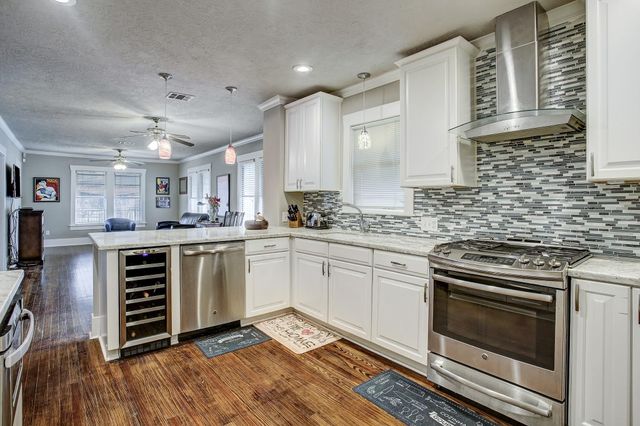 801 Le Green Street, Houston, TX 77008