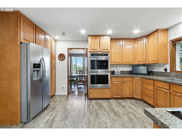 9838 Se CLATSOP St, Portland, OR 97266