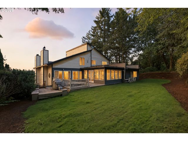 9838 Se CLATSOP St, Portland, OR 97266