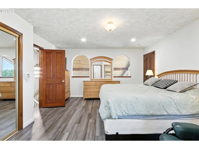 9838 Se CLATSOP St, Portland, OR 97266