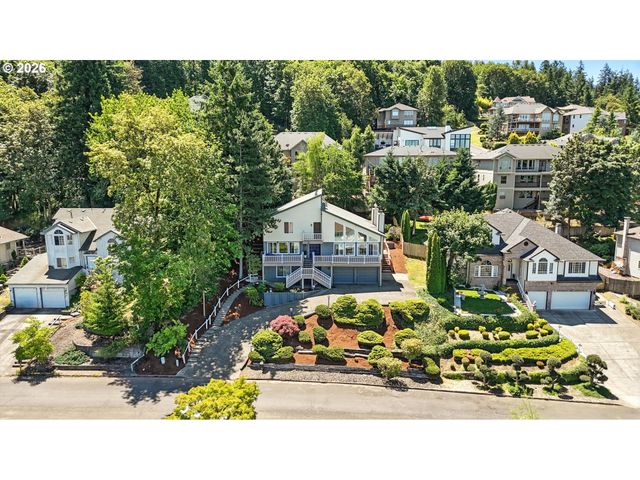 9838 Se CLATSOP St, Portland, OR 97266