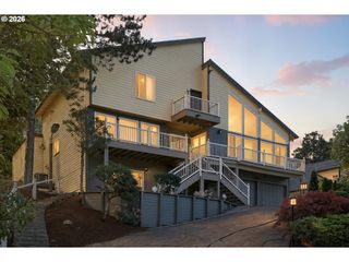 9838 Se CLATSOP St, Portland, OR 97266