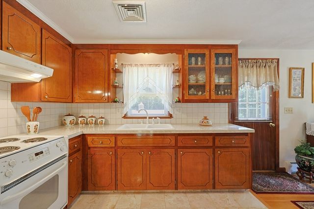 22 Fisher Street, Attleboro, MA 02703