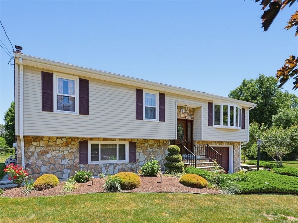 22 Fisher Street, Attleboro, MA 02703
