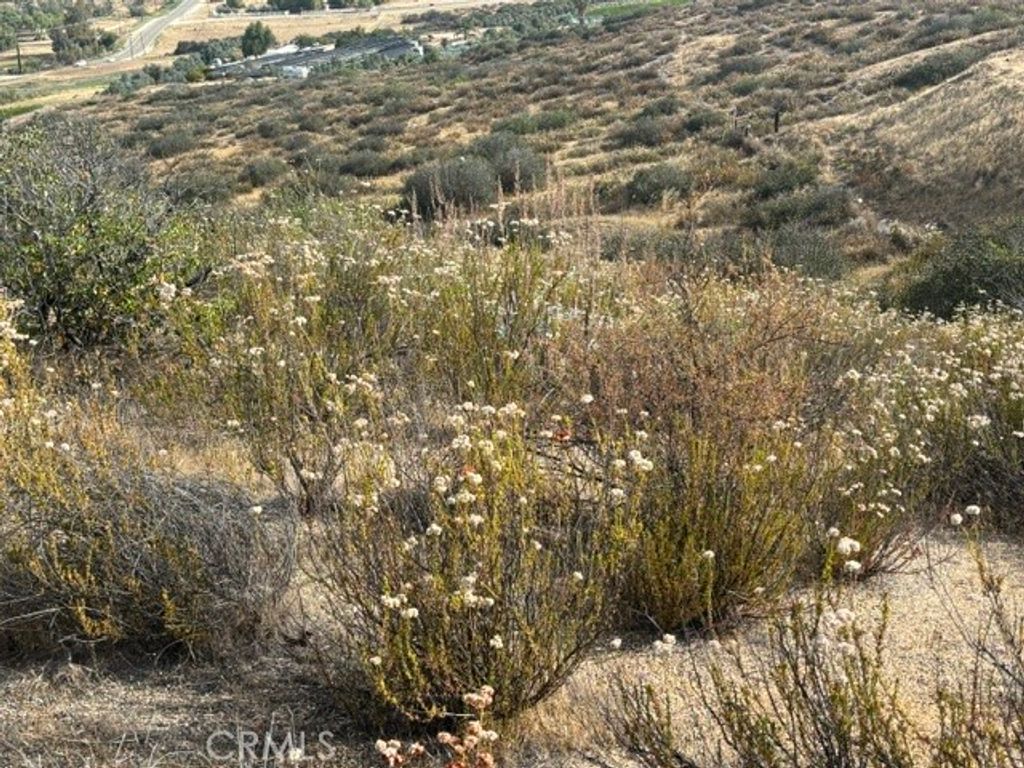 Image 12 of property listing at 17 Ginter Road, Hemet, CA 92544