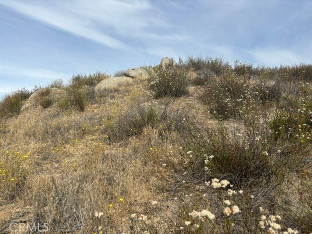 Image 15 of property listing at 17 Ginter Road, Hemet, CA 92544