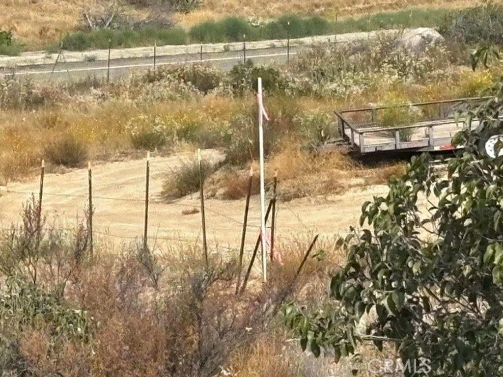 Image 16 of property listing at 17 Ginter Road, Hemet, CA 92544