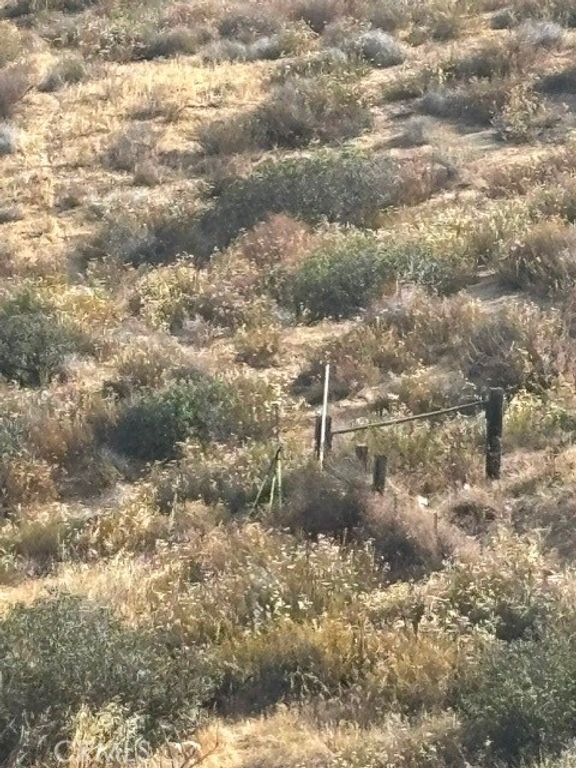 Image 5 of property listing at 17 Ginter Road, Hemet, CA 92544