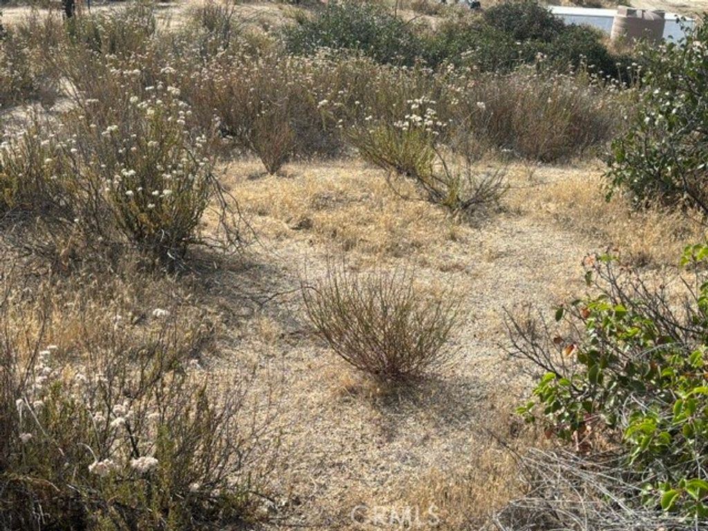 Image 9 of property listing at 17 Ginter Road, Hemet, CA 92544