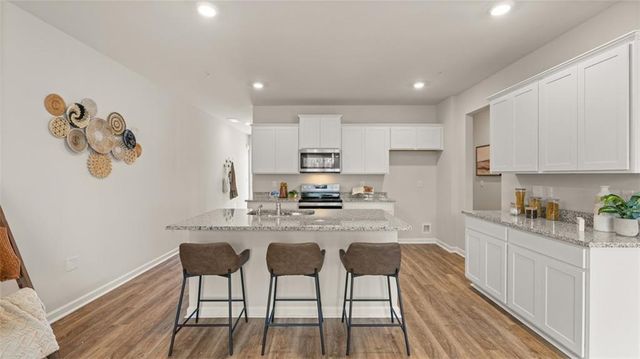 277 Sound Circle, Stockbridge, GA 30281