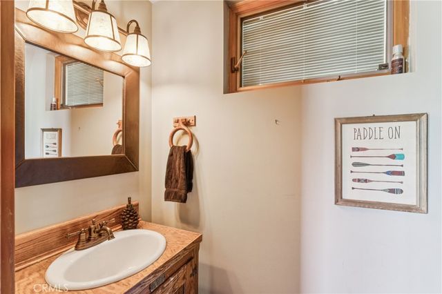 781 Lake, Lake Arrowhead, CA 92352
