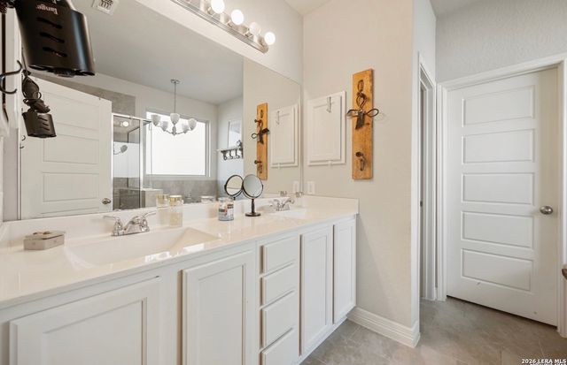3602 High Cloud Dr, New Braunfels, TX 78130