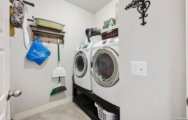 3602 High Cloud Dr, New Braunfels, TX 78130