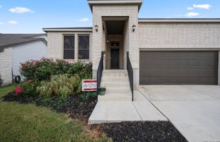 3602 High Cloud Dr, New Braunfels, TX 78130