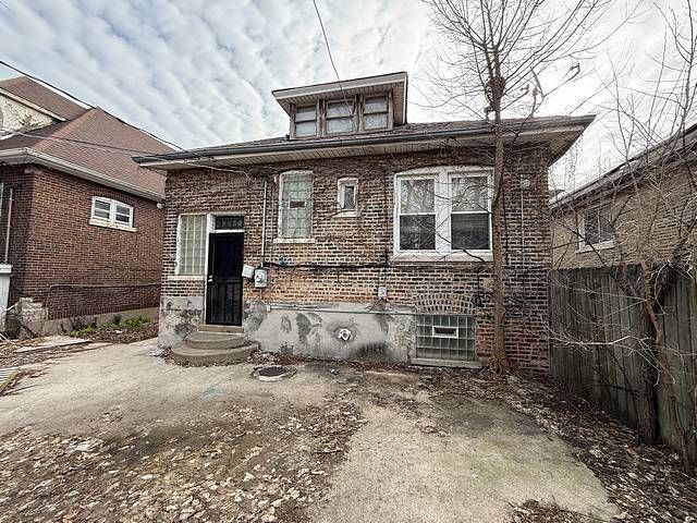 8104 S Euclid Avenue, Chicago, IL 60617