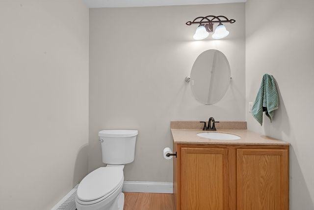 93 Haggerty Rd, Charlton, MA 01507