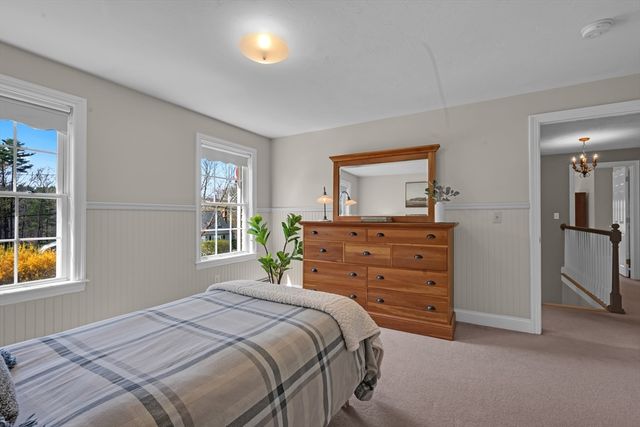 93 Haggerty Rd, Charlton, MA 01507