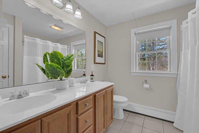 93 Haggerty Rd, Charlton, MA 01507