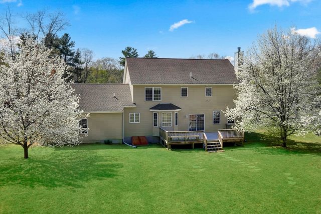 93 Haggerty Rd, Charlton, MA 01507